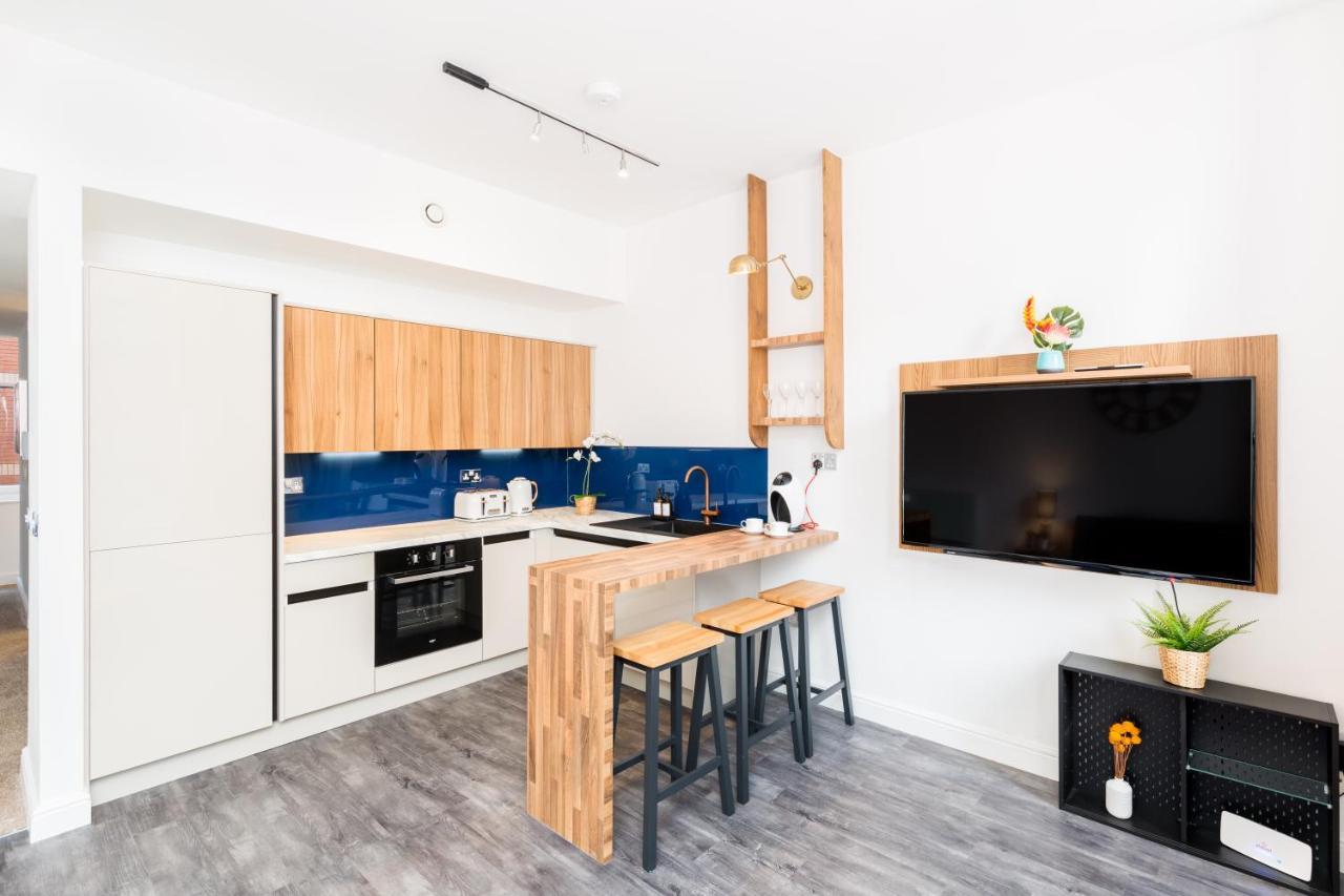 Indigo Apartment Бирмингем Экстерьер фото